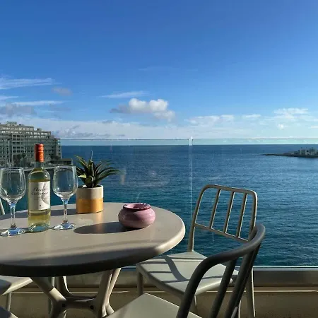 Apartment Stunning Seafront Duplex In Location