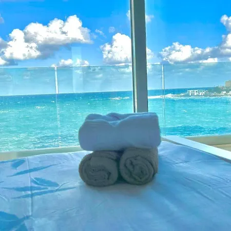 Stunning Seafront Duplex In Location