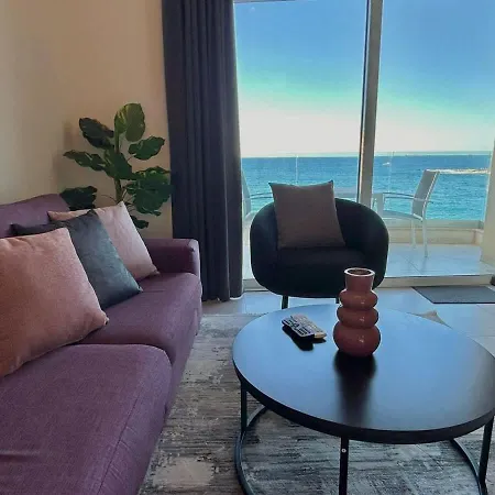 Stunning Seafront Duplex In Location * San Ġiljan