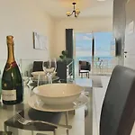 Stunning Seafront Duplex In Location Apartament St. Julian's