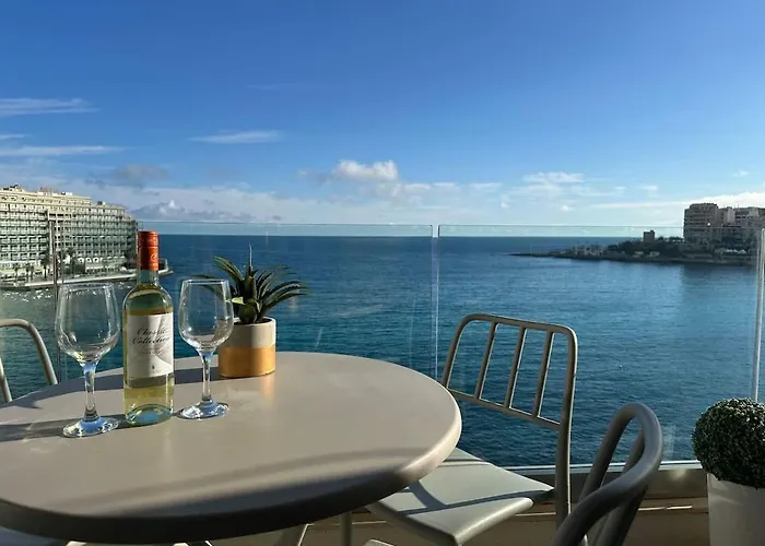 Apartament Stunning Seafront Duplex In Location *