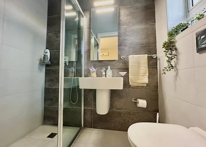 Stunning Seafront Duplex In Location 아파트 Saint Julian's