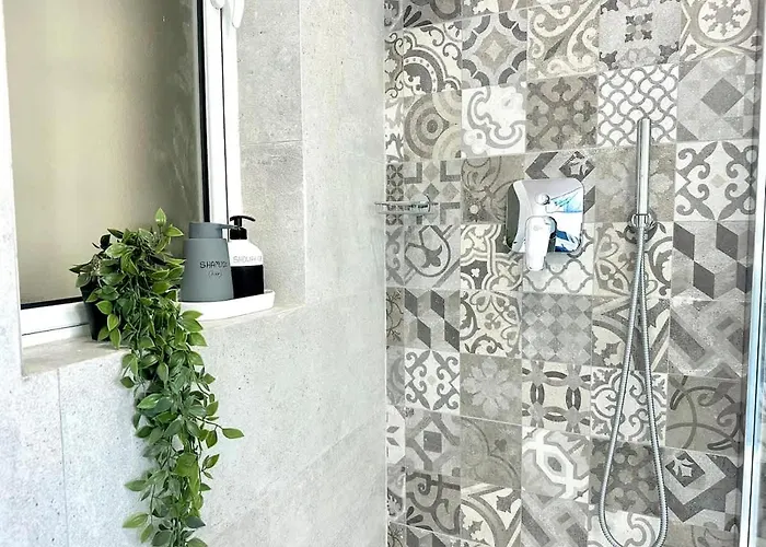 아파트 Stunning Seafront Duplex In Location Saint Julian's